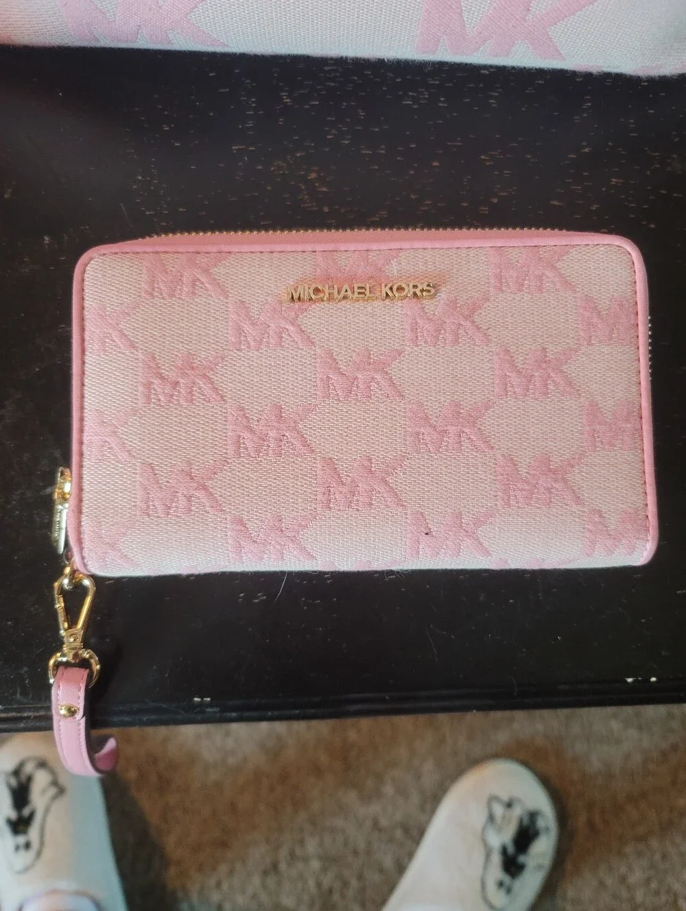 Michael Kors Gilly Large Drawstring Tote & Jet Set Wallet Set - Carnation Pink
